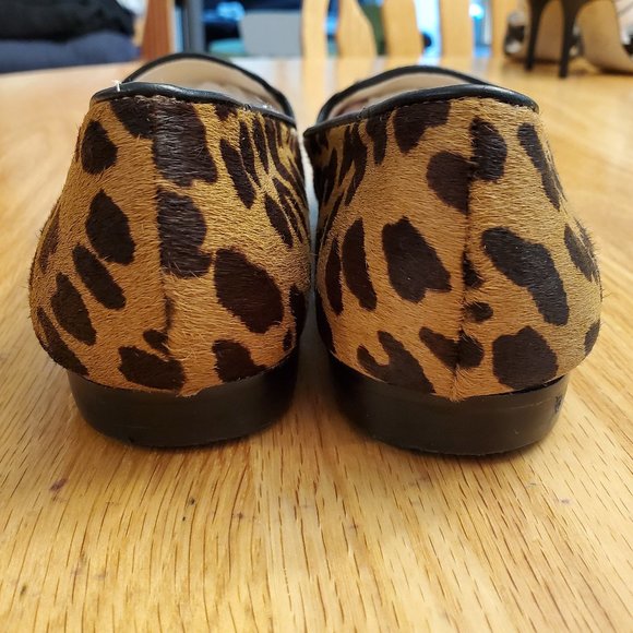 Victoria's Secret Leopard Flats Size 7.5B - Picture 5 of 16
